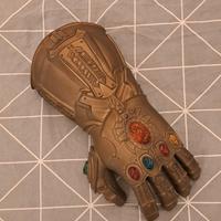 Guanto dell'infinito di Thanos
