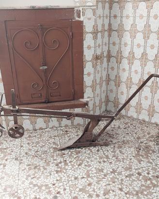 Aratro antico arredamento stile rustico masseria