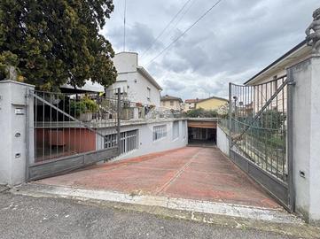 CAPANNONE A RODENGO SAIANO