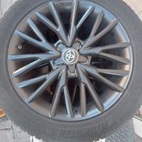 cerchi da 18'in lega toyota chr trend ibrida del 2