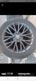 cerchi da 18'in lega toyota chr trend ibrida del 2