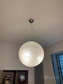 Lampadario sospeso a palla