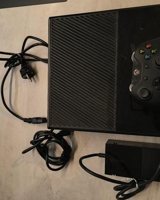 Xbox One + 4 joystick + Giochi