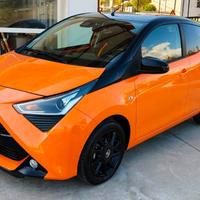 Toyota Aygo 1.0 72 CV x-wave orange KM 27000