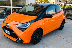 Toyota Aygo 1.0 72 CV x-wave orange KM 27000