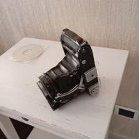 Macchina fotografica antica