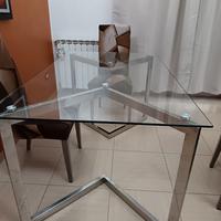 Tavolo in vetro temperato