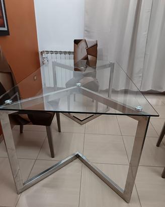 Tavolo in vetro temperato