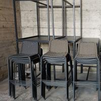 Tavoli e sedie alte designer Drigani per aperitivi