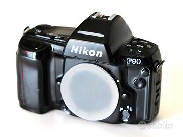 Nikon F90 Fotocamera analogica  Nital