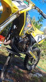 suzuki Rm 85 motocross 