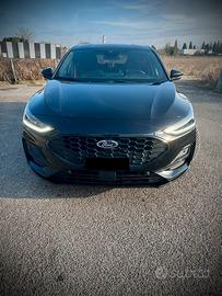 ford focus st-line 2024