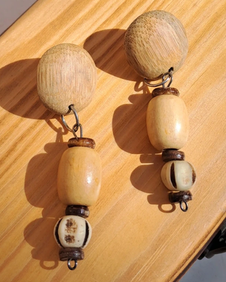 Orecchini pendenti vintage in legno