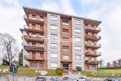 TRILOCALE CON BOX IN CENTRO