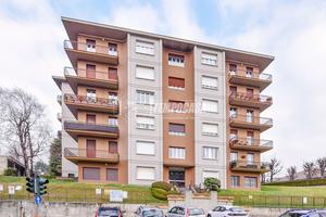 TRILOCALE CON BOX IN CENTRO