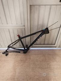 Telaio bianchi methanol cv L 29"+forcella rockshox