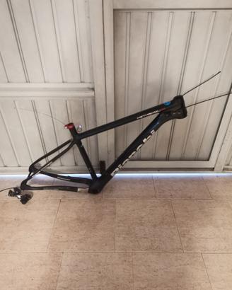 Telaio bianchi methanol cv L 29"+forcella rockshox