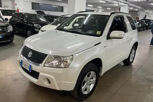 Suzuki Grand Vitara 1.9 DDiS 3 PORTE, con ridotte