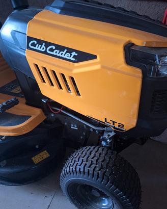 Rasaerba cub cadet LT2 NR2 
