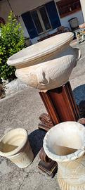 vasi di gesso e di terracotta 