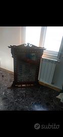 specchio con cornice in legno 