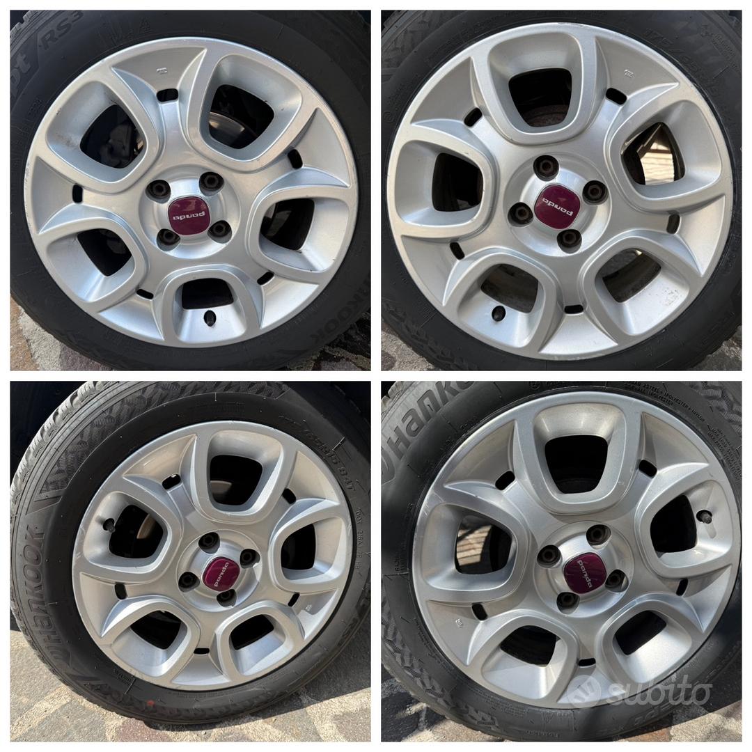 OMAC 4 Coprimozzi Per Cerchi In Acciaio Da 16 Pollici, Nero/blu Scuro, In ABS, Compatibili Con VW, Fiat, Renault, Peugeot
