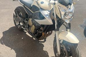 Yamaha XJ6