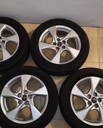 4 Cerchi in lega originali Toyota 17”