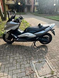 Tmax Yamaha