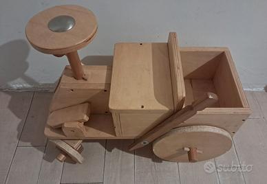 Triciclo in legno