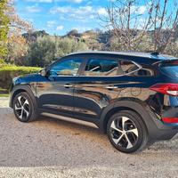 Auto Hiundai tucson xpossibol