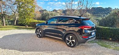 Auto Hiundai tucson xpossibol