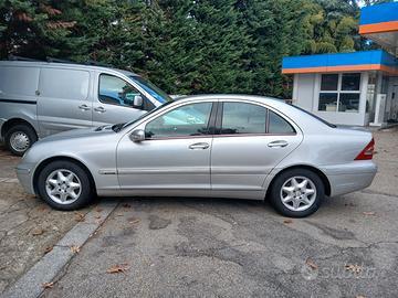 MERCEDES Classe C 200