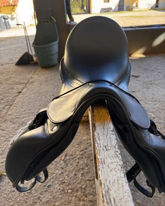 Sella da dressage Equiline
