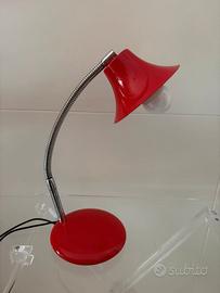 Lampada da tavolo metallo vintage rossa snodabile