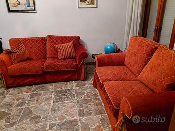 Due divani a 2 posti