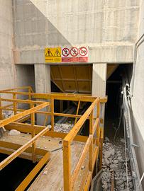 Tramogge in linea con nastro