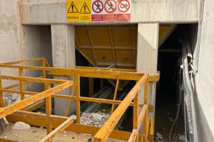 Tramogge in linea con nastro