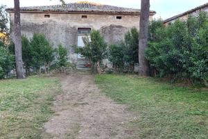 Vendita Immobile da ristrutturare con Terreno