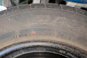 n.4 cerchi in ferro da 15 pollici come da foto 