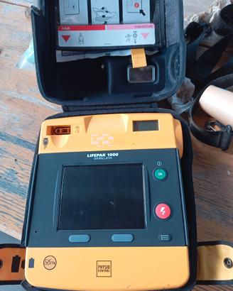 Defibrillatore