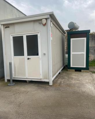 box 5,00x2,50  mt piu bagno nuovo