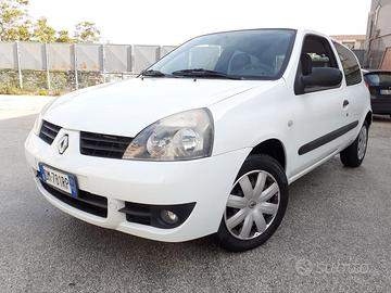 Renault Clio Storia 1.2 3 porte Confort