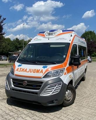 FIAT DUCATO AMBULANZA 4X4 (LAMA)