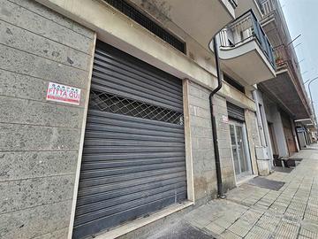 Ba003624 -locale commerciale di 240 mq