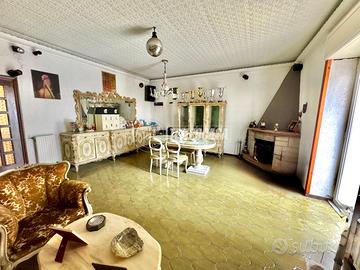 AMPIO E LUMINOSO APPARTAMENTO DI 170 MQ A VIA EGIZ