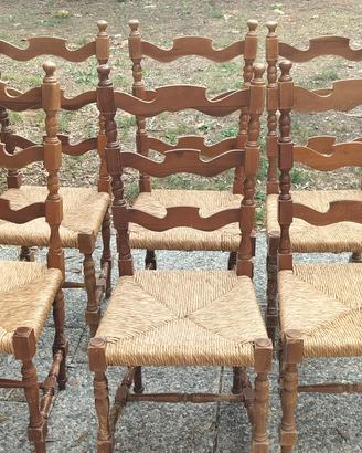 Sedie rustiche in legno