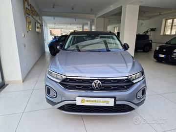 VOLKSWAGEN T-Roc 1.0 TSI Lifetua da €229,00