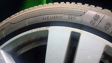 4 Ruote Invernali  Mercedes Classe E – km.  1000