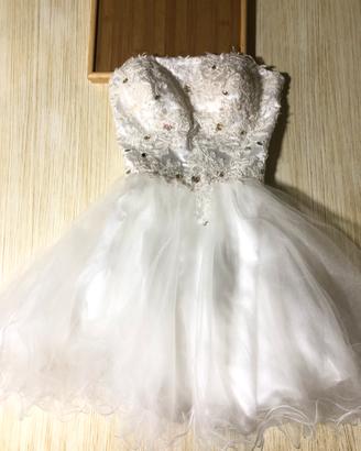 Abito da sposa corto o da cerimonia